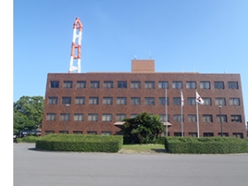 三菱化学株式会社と社名変更（三菱化成株式会社・三菱油化株式会社が合併）の画像